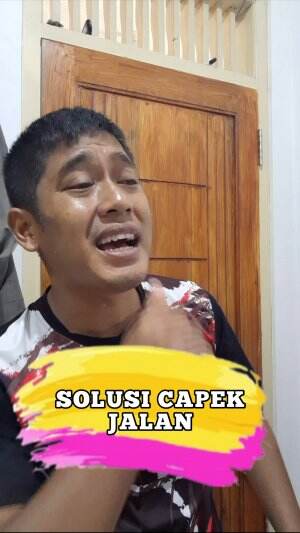solusi capek jalan kaki  #terlalu bersemangat. semangat memberi hiburan  #hiburan #komedi 