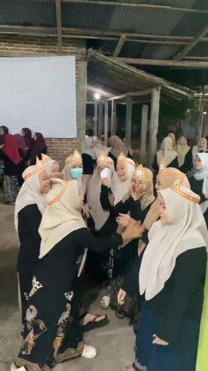 Cek sound Yel yel santri Darussalam sebelum lomba masak per kamar


 #RCTIPlus #HOTrctiplus  #fyp 