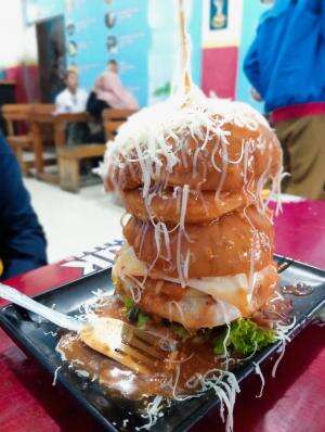 Burger Viral
Burger Menara Kelling
#MyFirstVideoOnHOT+
#fyp
#burgerviral
#jangkauanluas
#Janganlupatonton 
