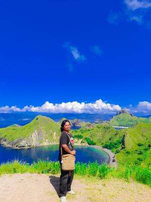 M. MAJDI ( LOMBOK, NTB) - TERMISKIN DI DUNIA

 #KDI2025 #AUDISIONLINEKDI2025 #AUDISIKDI2025 #RUMAHNYADANGDUT #KONTESDANGDUTINDONESIA2025 #kd