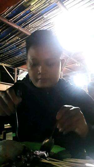 Kuliner Tahun Baru Di tretes Sate Kambing? #RCTIPlus #creatorrctiplus #kuliner #makan #satekambing 