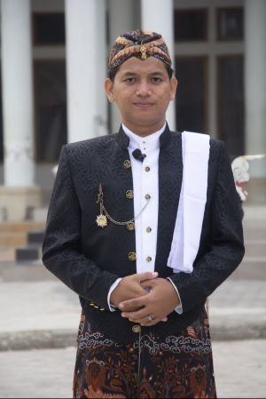 CMI_INEWS AGUNG BUDIMAN 23 INDRAMAYU  WAYANG SEMAR BERSYUKUR KEPADA ALLAH SWT 