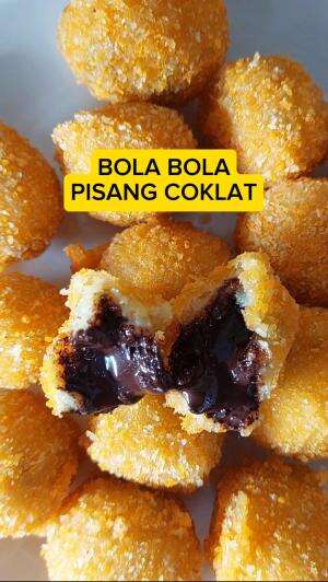 Tutorial mudah membuat kue Bola Bola Pisang Cokelat

#Masak #Resep #Yummy #Kue #Tutorial 