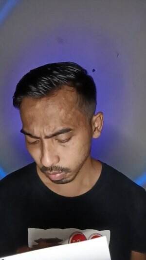 ceritanya lagi lomba baca puisi