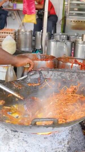 Mie pinggir jalan #makanan #mie 