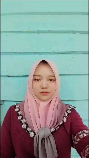 Menunggu suami jemput