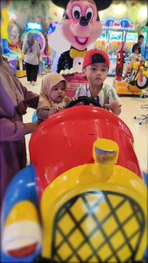 Naik odong odong
#Odongodong 
#kcp
#karawang
#indonesia
