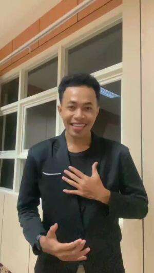 Muh Taufiquddin
24 Tahun
Bima, Nusa Tenggara Barat 
instagram : @taufiqmh__
Judul lagu : Dewa Amor
Ciptaan : H.Rhoma Irama 
