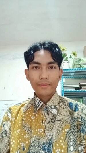 Nama : Nur Rohman Yajid
Asal : Kabupaten Malang
Usia : 24 tahun
Pekerjaan : Guru honorer
Motivasi : ingin berkompetisi tingkat nasional dan 