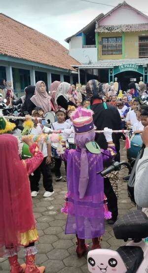 Drumband TK. Pakis sugihwaras
 #drumbandindonesia  #drumband 