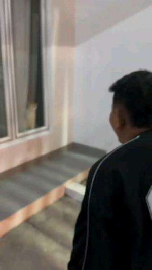 KETIKA PAPA KUCING PULANG

#kucinglucu #kucingoyen #catlovers #pencintakucing #kucinggemoy #kucinggemes #sahabarkucing