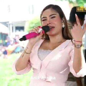 Anik arnika 
 #anikarnika #diananic #Sendalpetal 