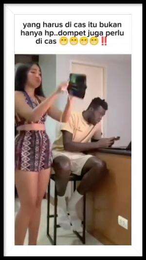 Keren banget chargernya 😂

 #fyp  #videolucu  #shortplus 
