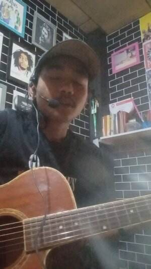 XFI2021 SOLO RIVALDO RADHA 19 TAHUN TANA TORAJA WHAT'S UP 4 NON BLONDES