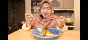 Waw ada Natasha Rizky ikutan audisi?? Chicken Katsu with Fantastic Sauce and Vegetable Salad