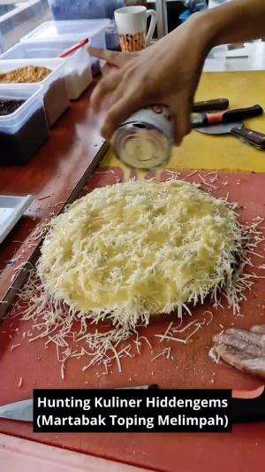 Hunting Kuliner Hiddengems Martabak Toping Melimpah #hunting #kuliner #hiddengems #martabak #martabakmanis #RCTIPlus 