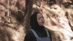cinta luar biasa - andmesh (cover by regia sunda version) semua ibu pasti akan mencintai anaknya lebih dari apapun dan siapapun. 