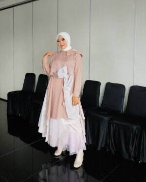 TINBS Nabila Elok Hisbiyyah Majalengka 23 Tahun Mencintaimu