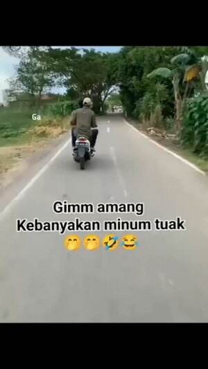 kebanyakan minum sirup  
 #fyp 
#komedi 
#hiburan 
