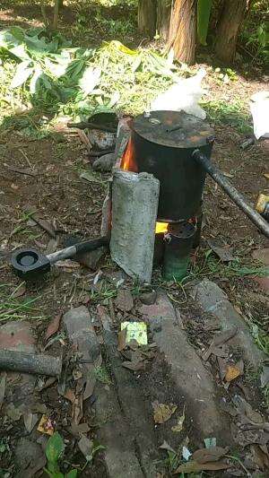 aku bikin experimen,,dari sampah plastik jadi solar #bbm 