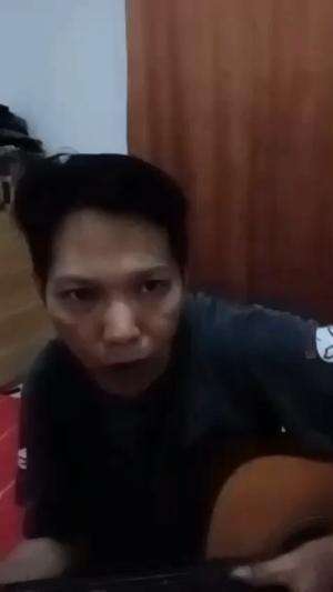 Cover Kamu nggak sendiri - Tipe X
 #akustikgitar #musik #cover #acousticguitar #music #fbpro #vod #jangkauan #sorotan #semuaorangpengikut #k