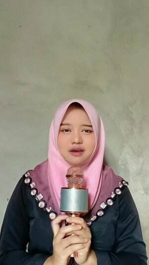Rockstar - Lisa Manoban