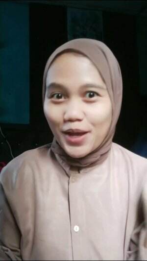 temenin aku bikin alis lgi yukkk