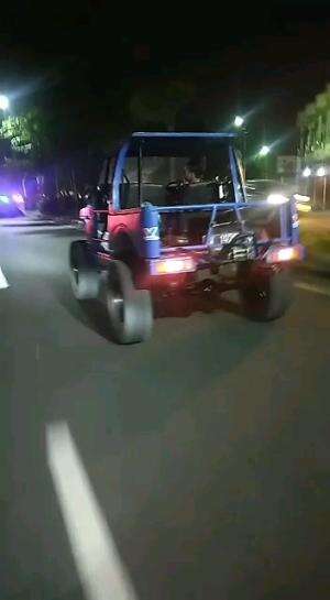 Test drive Jimny 85 4x4 baru siap upgrade kaki dari FG 937 ke FG 841 ternyata lebih cocok dan aman. 😊
#jimnykatana
#4x4
#offroadextreme
#adv