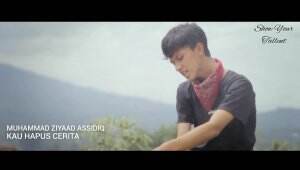 jadi disini ziyaad coba membuat musik untuk ikutan show your tallent yang ada di rcti+. Judul lagu "kau hapus cerita"