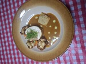 Kita Coba Lagi Ya 

Chicken Beef Roll With Selat Solo sauce, Fried Potato Layerd, Deep Fried Cauliflower and Mix Boiled Veggies

 #OnlineAud