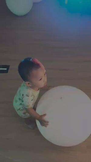 Bermain di Playground 