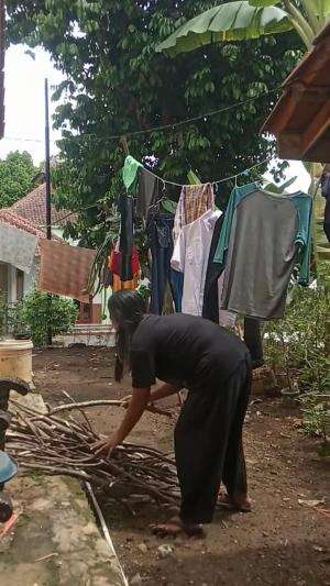 begini lah di perkampungan jemur kayu 
 #Viral  #vlog keseharian  #hari yg indah 
 #kreatorpemula 