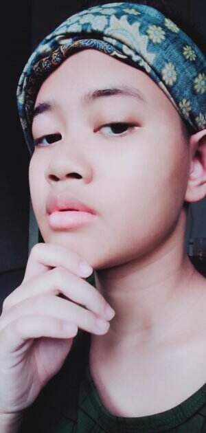 name : kim , from papua city ,title song : my heart will go on (hobbi menemukan rumus matematika) age : 20 #TOP Show your talent 