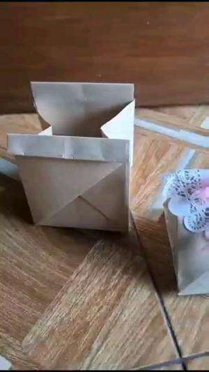 CARA MEMBUAT BUNGKUS NASI YG ELEGAN

#tipsandtrik #tips #trik #tutorial #kreatif #hiburan #inspirasi #inspiratif 