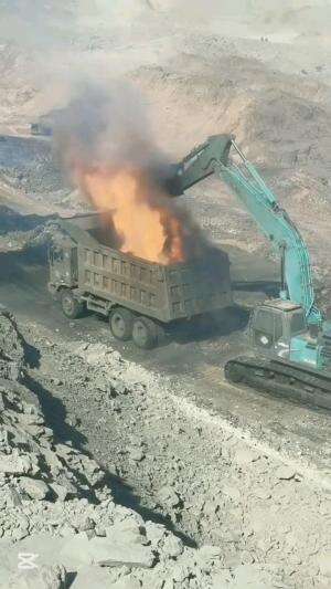 menyala abangku #RCTIPlus  #Excavator 