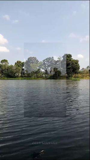 #aku ada di pinggir kamu ...