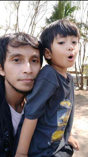 Hallo kaka, aku lagi di pantai kembar nih kebumen.  #pantaikembar