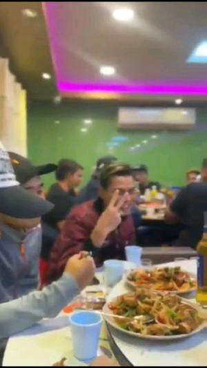 Acara Makan Besar bersama Rekan Kerja✨️Disclaimer:Aku anti Minuman Alkohol ya rekk. jadi aku cuma hanya makan dan minum air putih dingin🙏 #H