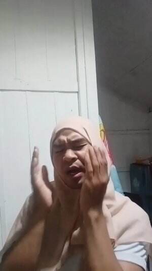 EMAK LEBIH SENANG CARI BANTAL- Ayo vote like komen share dan dukung video challenge ini ya Mam Papa Bu Pak Beib Bro and Sis