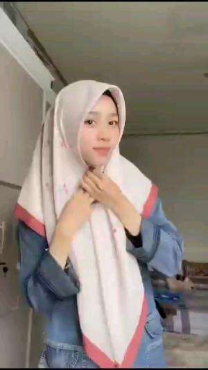 tutorial hijab simpel
#TUTORIAL HIJAB PASMINA