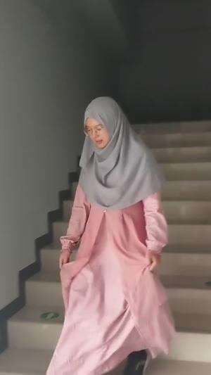 IDOL_XIV HESHA MALIHAH MEIZALFA 20 TAHUN SIDOARJO DANCE TONIGHT