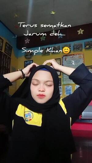 Tutorial/ Cara pakai Kerudung Pashmina simple banget!! 😊