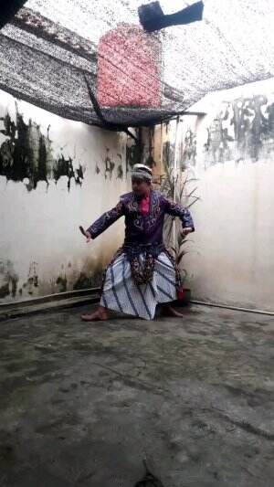 Show Your Talent 3_ Tari Baksa Rian Apriana