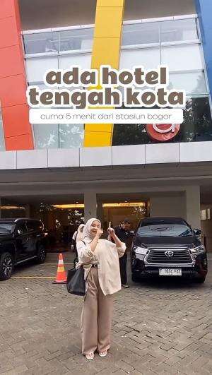 hotel yang bisa jadi list staycation kalian kalo mau nikmatin citylight nya bogor🥰

 #hotelbogor #staycation #Bogor 