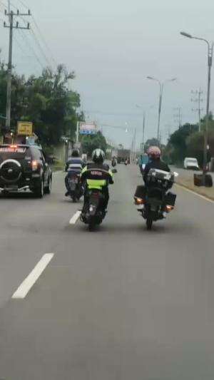  #relawanambulance #relawankemanusiaan  
 #relawanambulanceindonesia
 #relawantanpabatas
 #membantutanpapamrih
 #fyp  #fypシ゚viral 