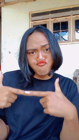 TEMEN PICKME! kalian Kalau punya temen PICKME ngeselin banget kayak gini diapain? #HOTrctiplus #dramacomedy #lutfiafifi 