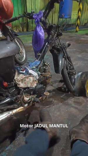 MOTOR JADUL MANTUL

 #motirjadul
 #motorlegendaris
 #motorbutut