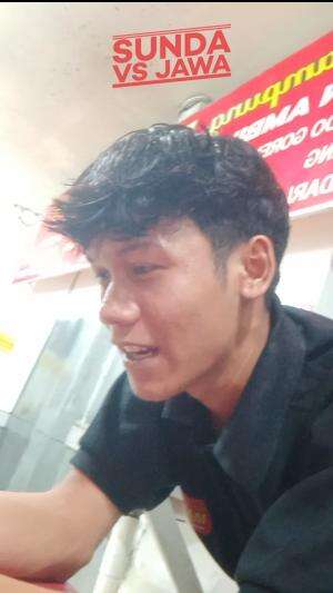 Begini Jadinya Jika Orang Jawa Dan Sunda Berbarengan Saat Bekerja
#jawa #lagusunda #lagujawa  