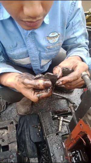 MESIN D9NGFENG RONTOK
 #mesinoverhoule
 #mes8nrontok
 #inerpartrontok
 #mesinpecah
