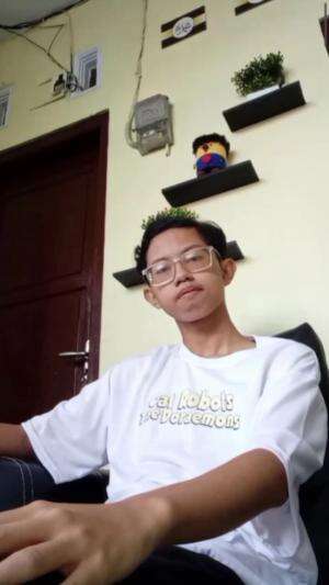 IDOL_XIII FIRSTTAMA MAULANA PRASTIYO PUTRA 16 TAHUN BLITAR APT. - ROSÉ & BRUNO MARS